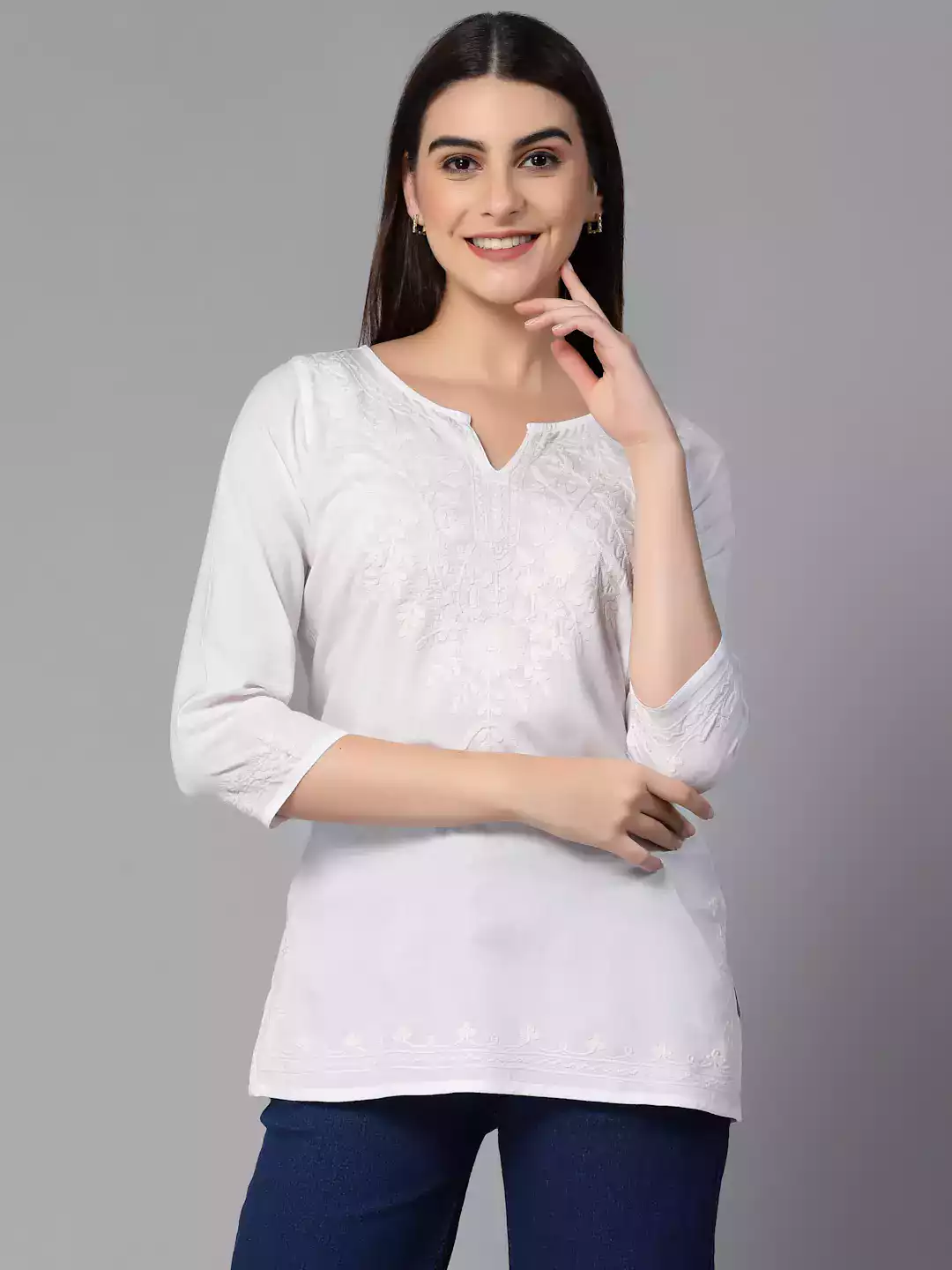 zahra-white-self-aari-short1-1.webp